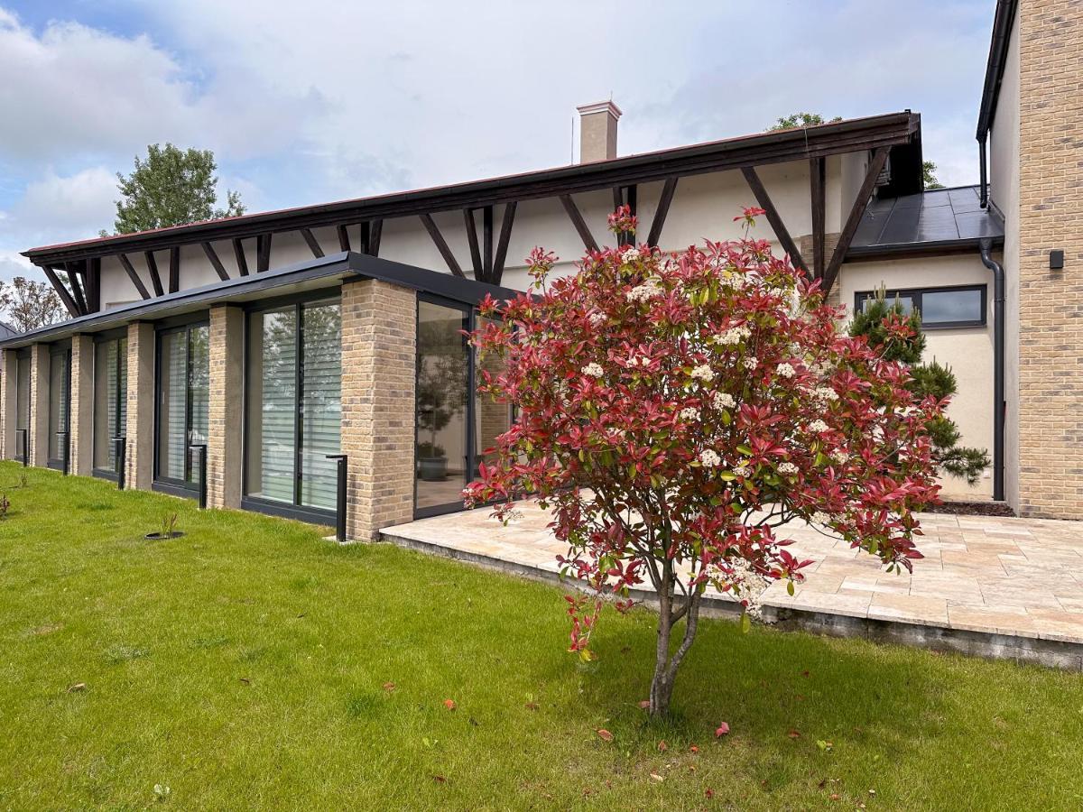 Milia Wine & Event Resort Dunajsky Klatov Exterior photo